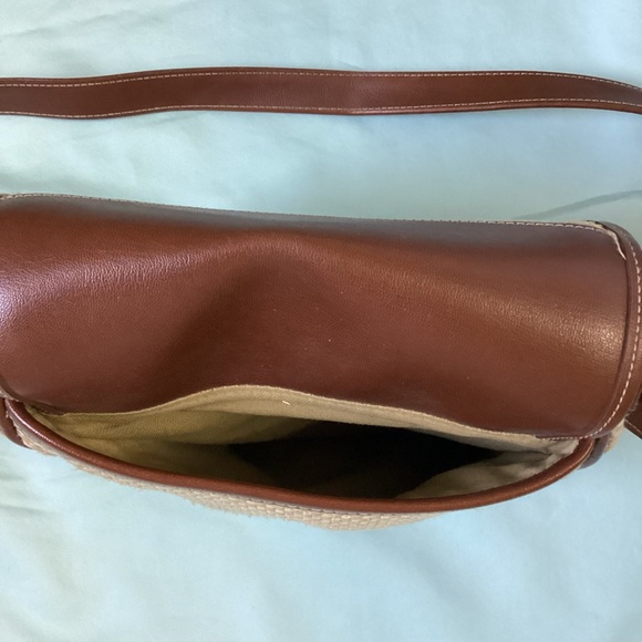 Liz Claiborne Tan Woven Jute Crossbody Ladies Shoulder Bag - Picture 3 of 16